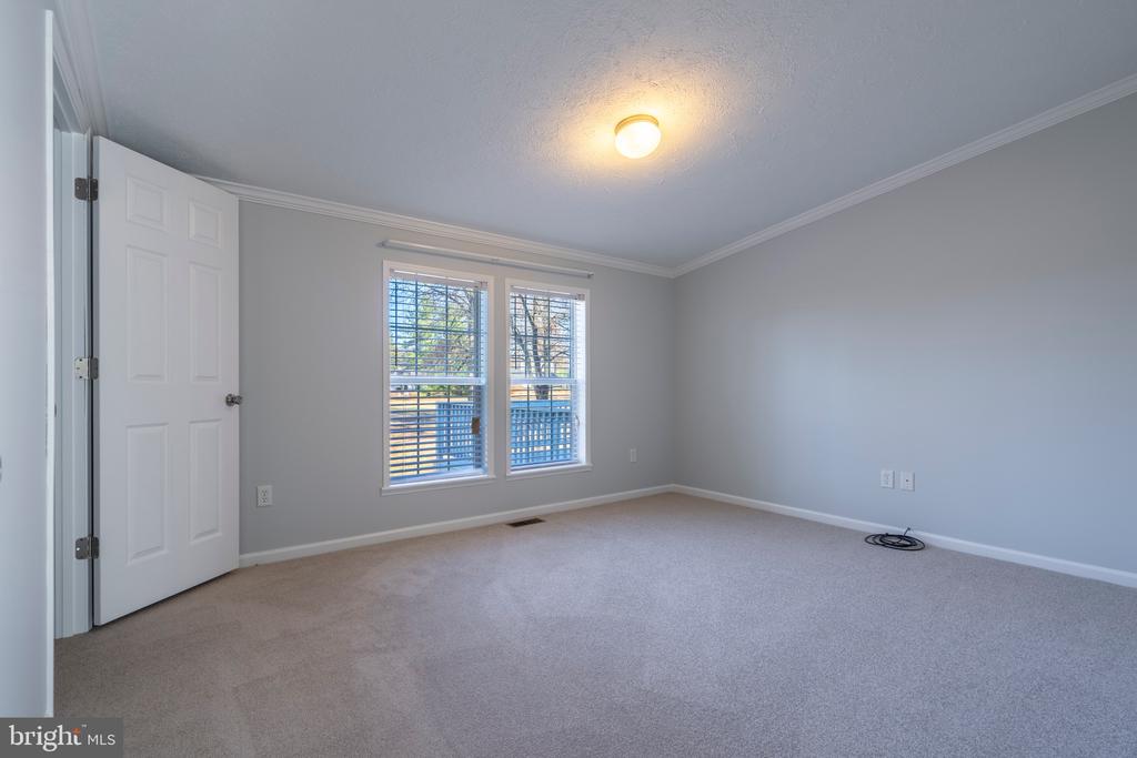 352 MAREGAN DR