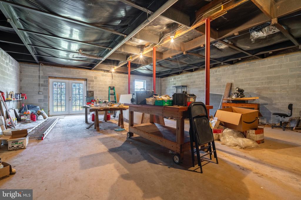 352 MAREGAN DR