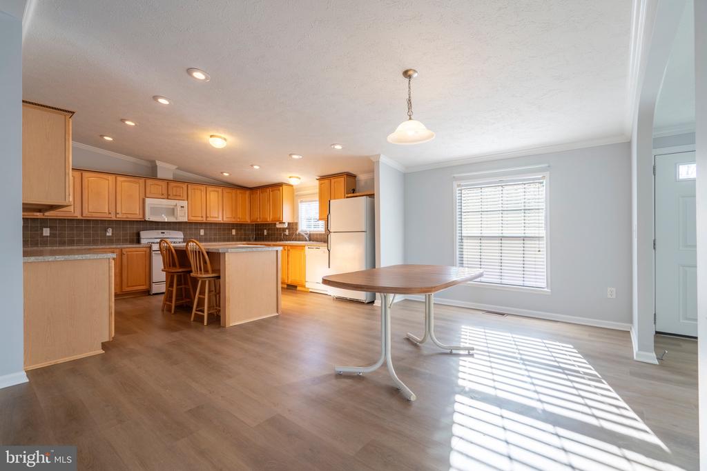 352 MAREGAN DR