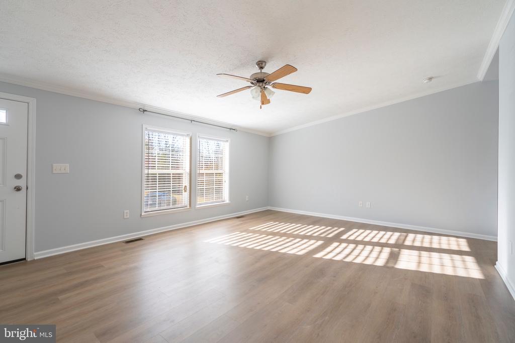 352 MAREGAN DR