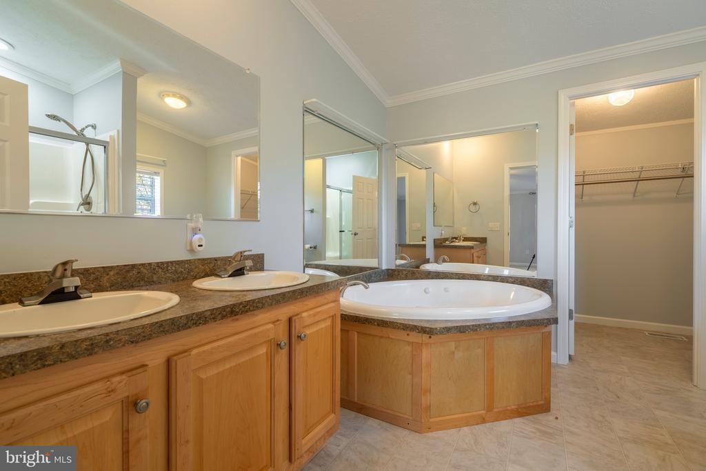 352 MAREGAN DR