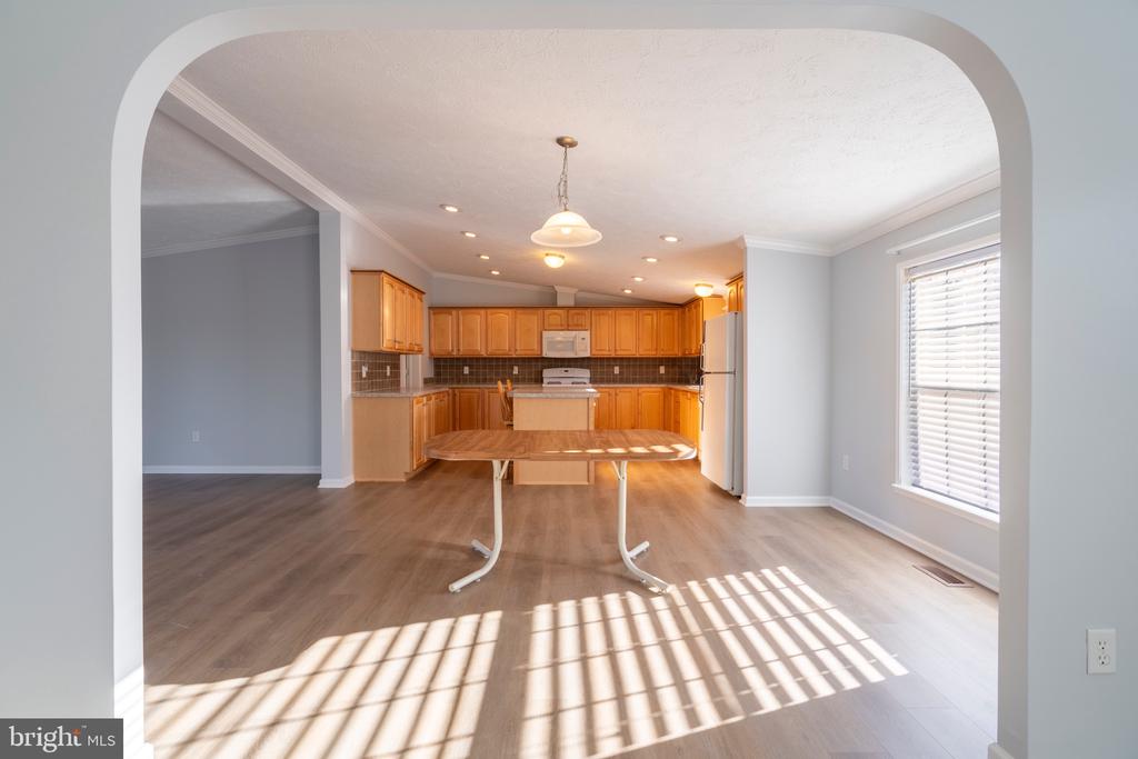 352 MAREGAN DR