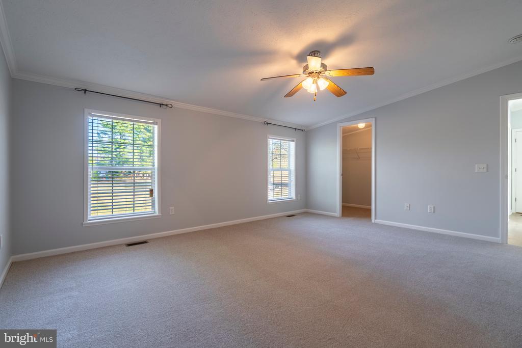 352 MAREGAN DR