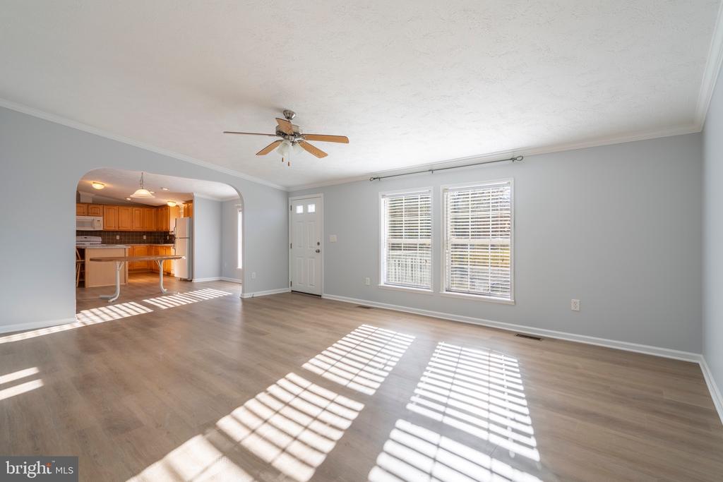 352 MAREGAN DR