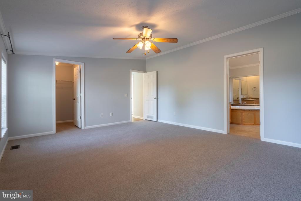 352 MAREGAN DR