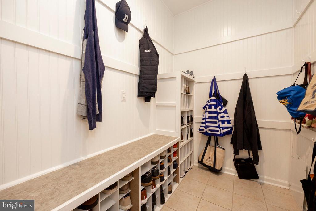 425 Mercer Dr
