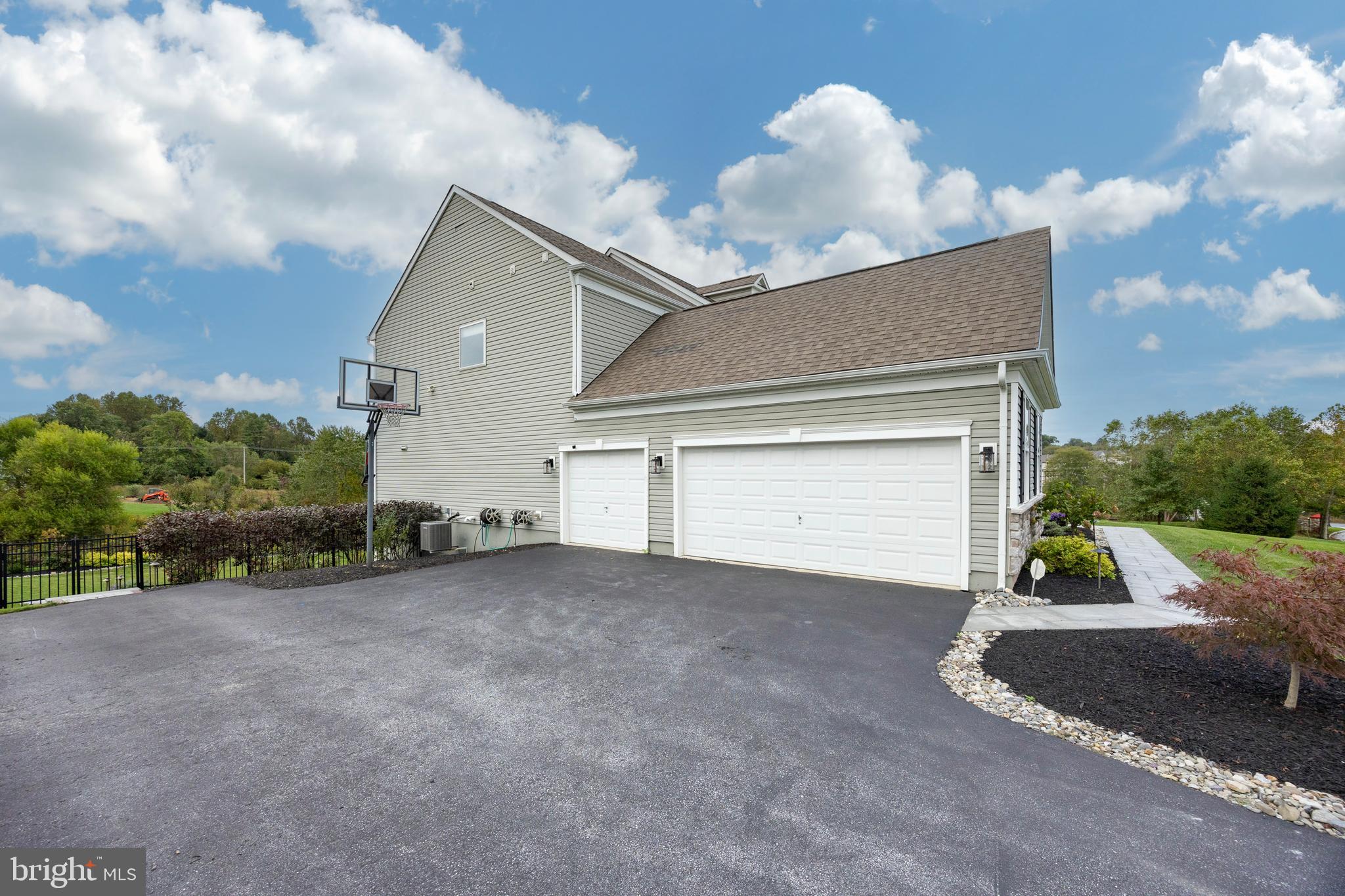 425 Mercer Dr