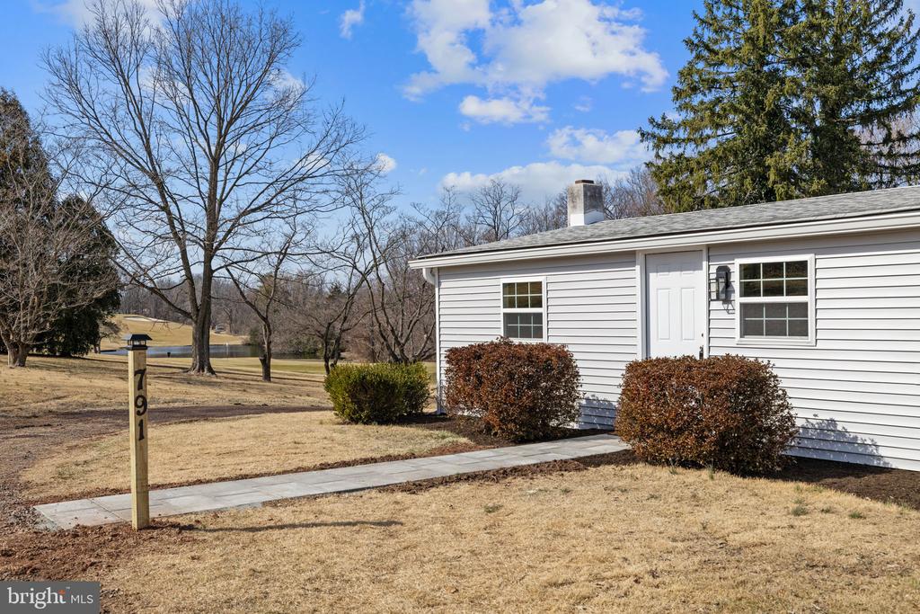 791 Maurer Rd