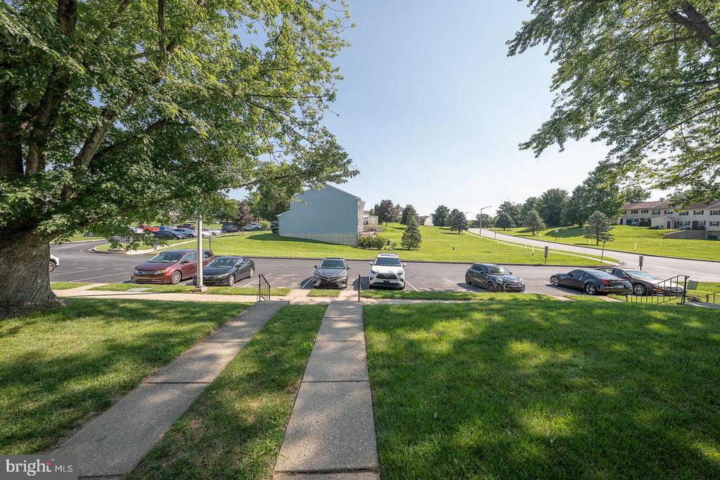 490 DEVON COURT 443