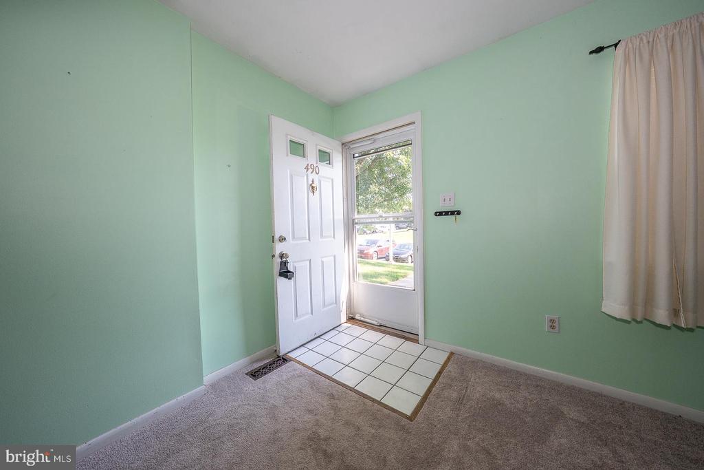 490 DEVON COURT 443