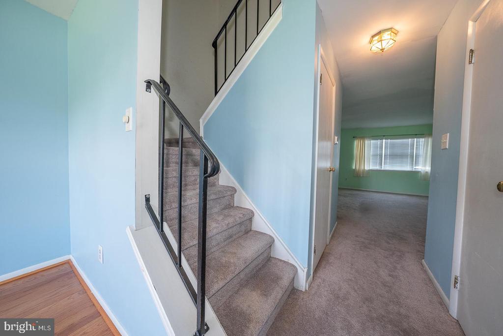 490 DEVON COURT 443