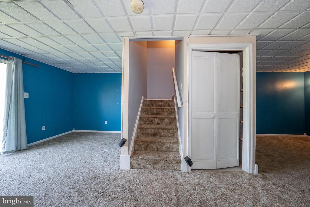 490 DEVON COURT 443