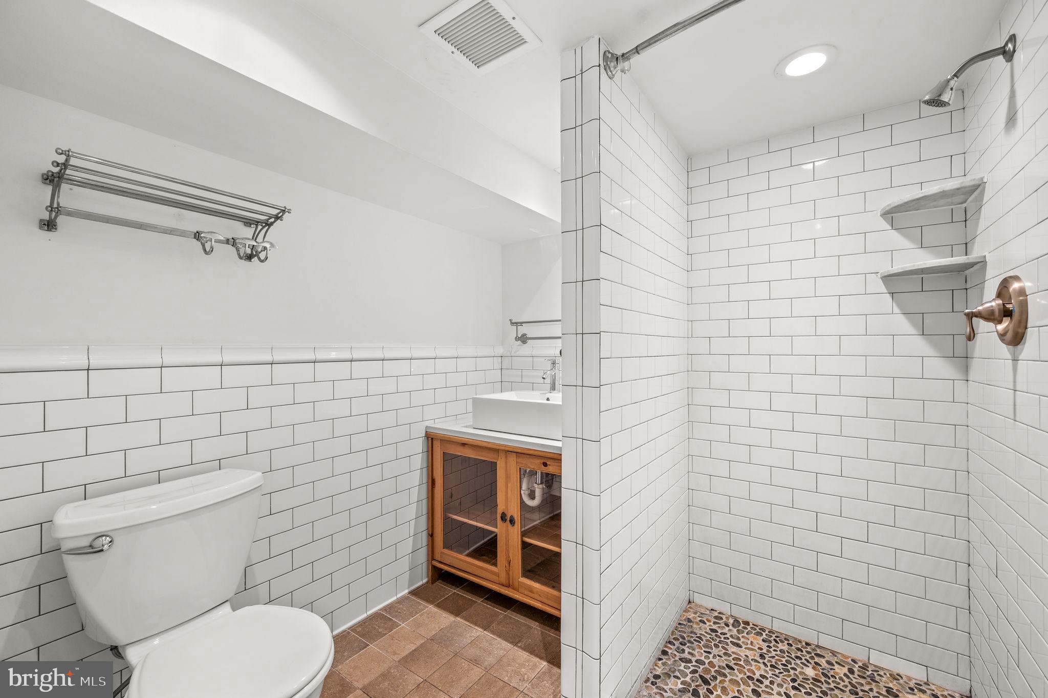 112 BRYN MAWR AVENUE