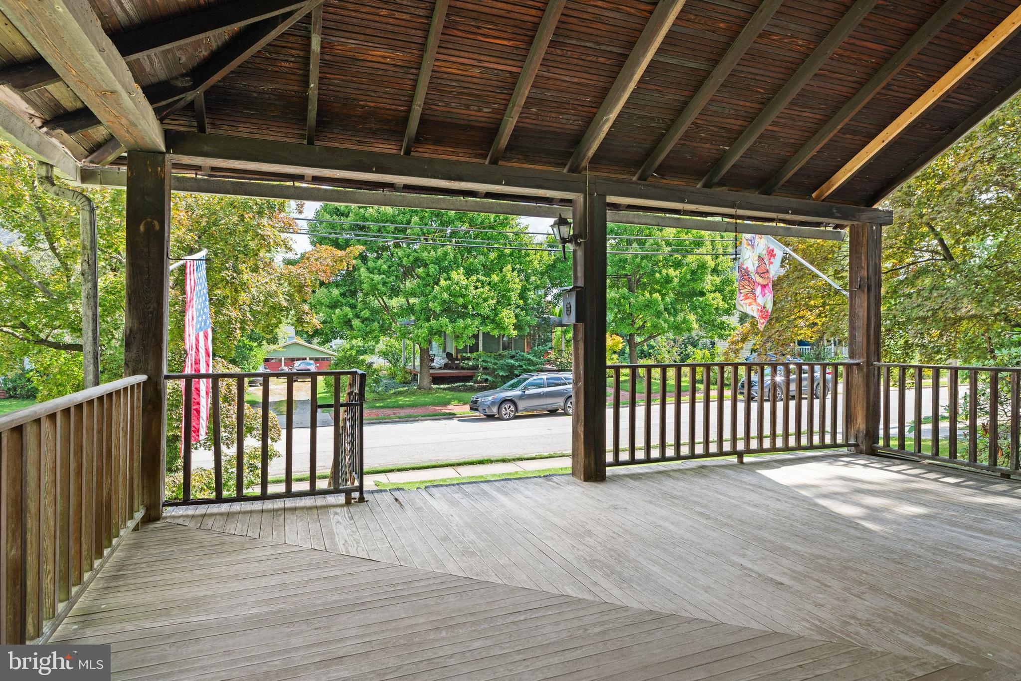 21 Linden Ave