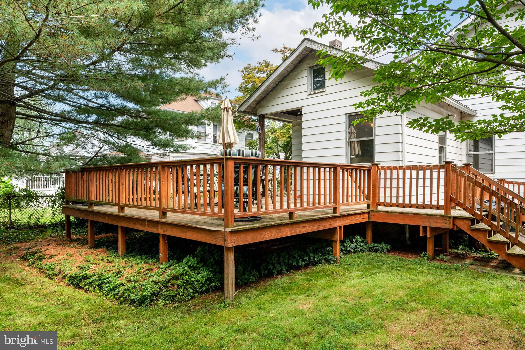 21 Linden Ave