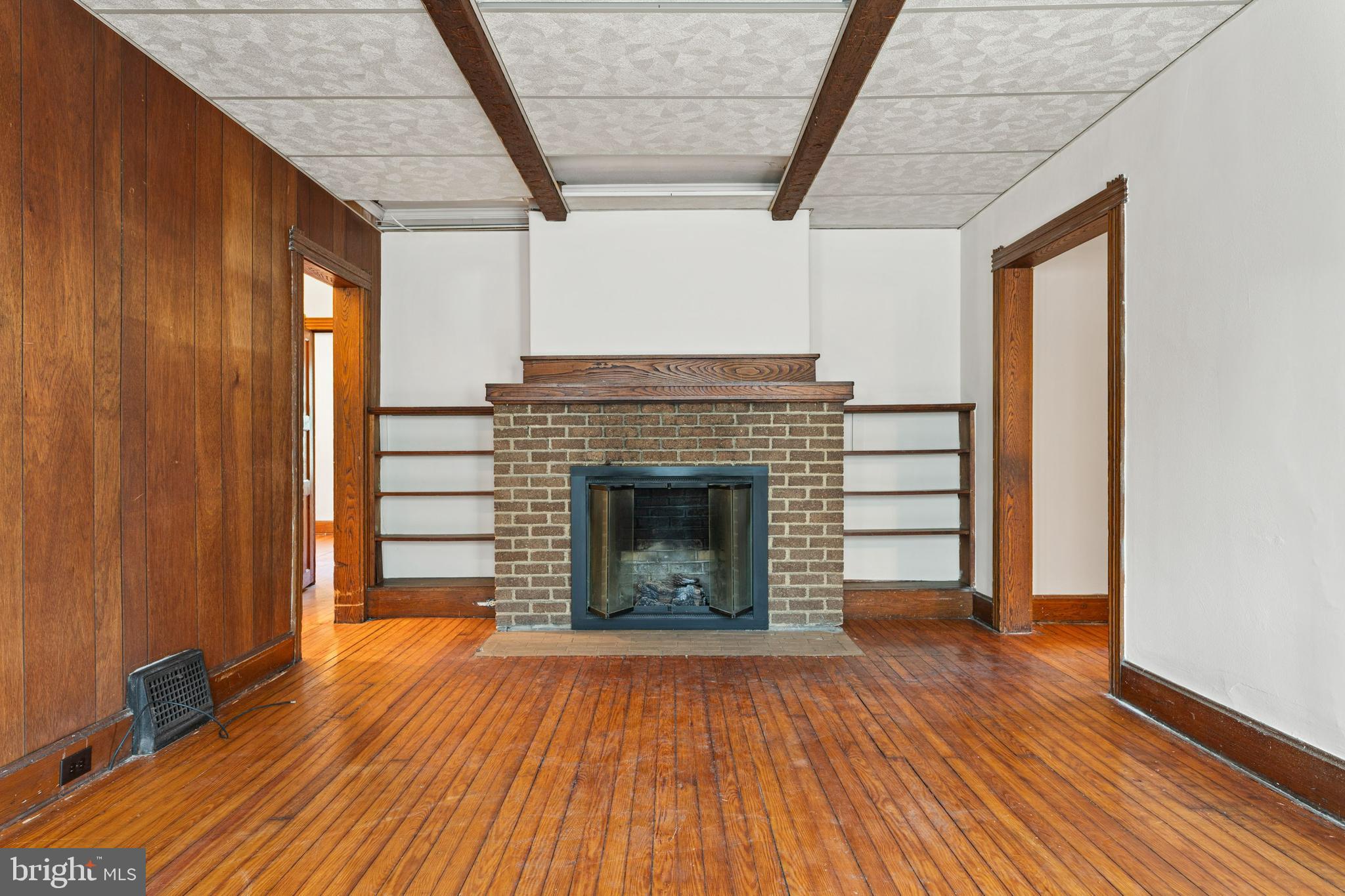 21 Linden Ave
