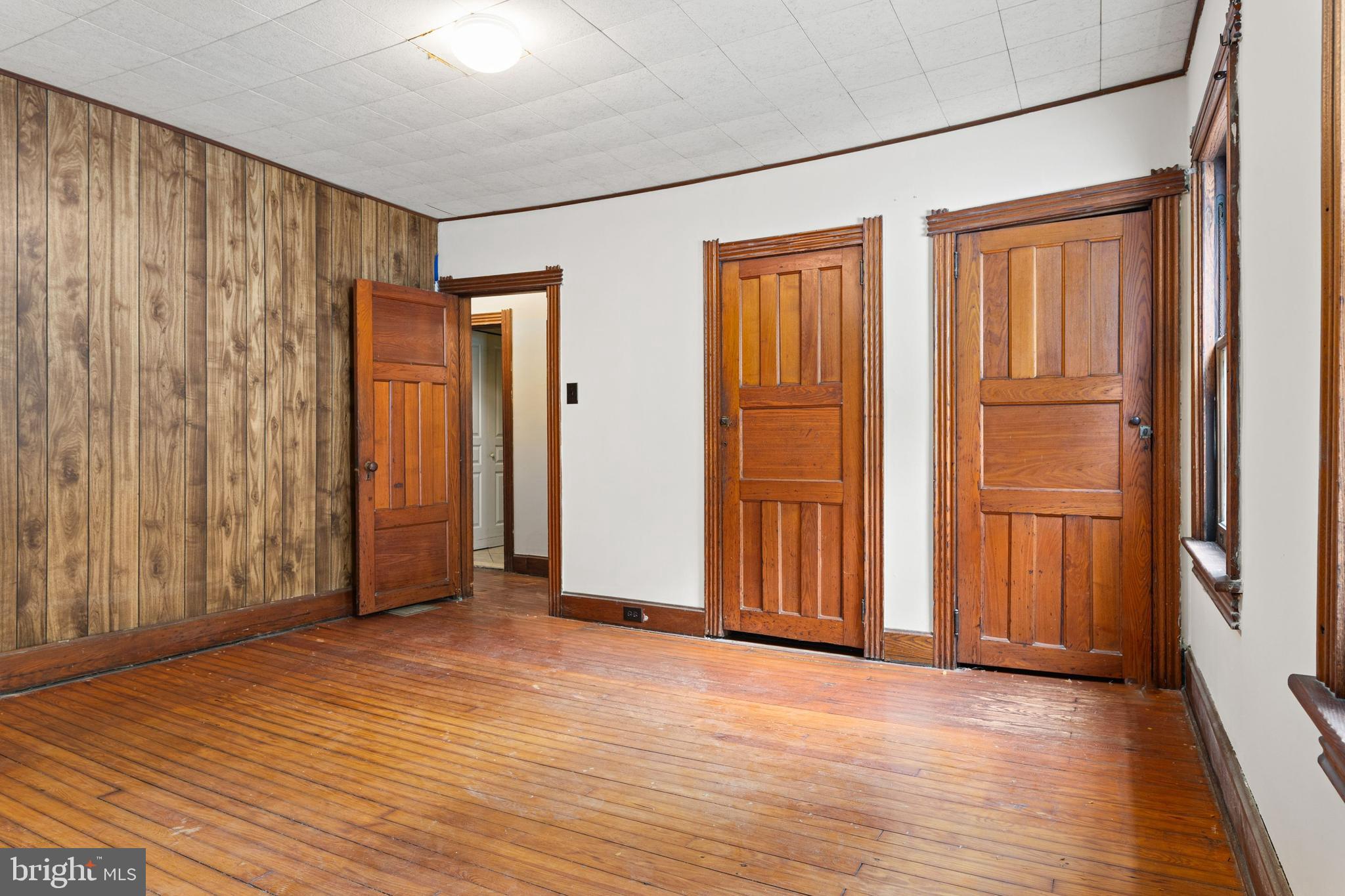 21 Linden Ave