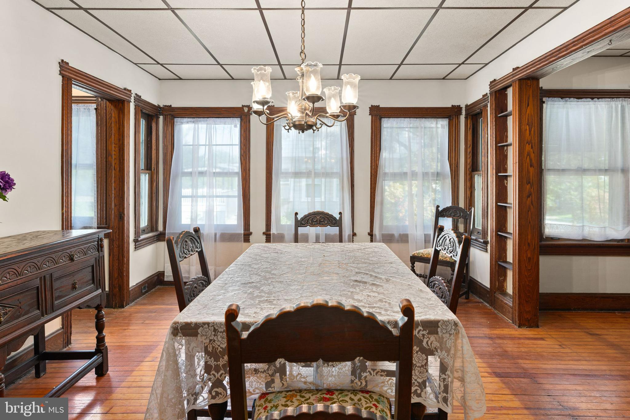 21 Linden Ave