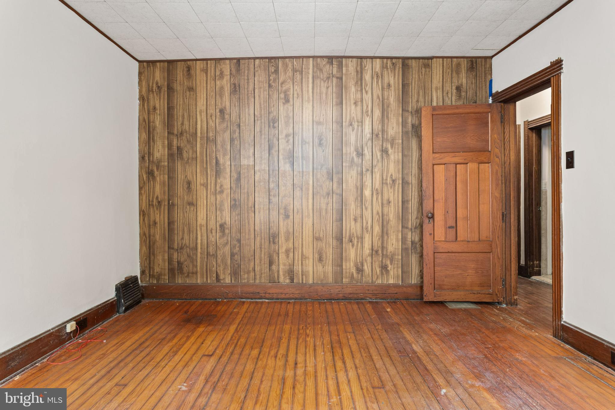 21 Linden Ave