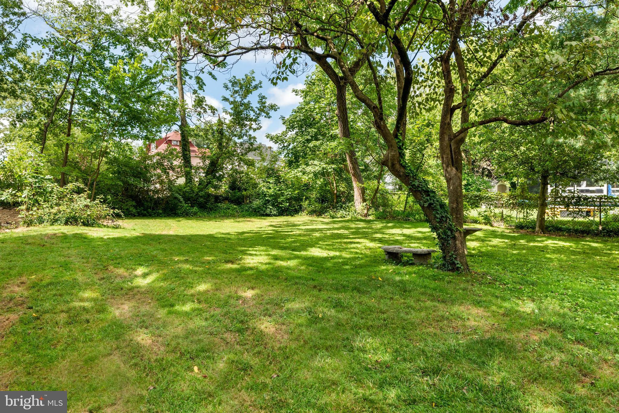 21 Linden Ave