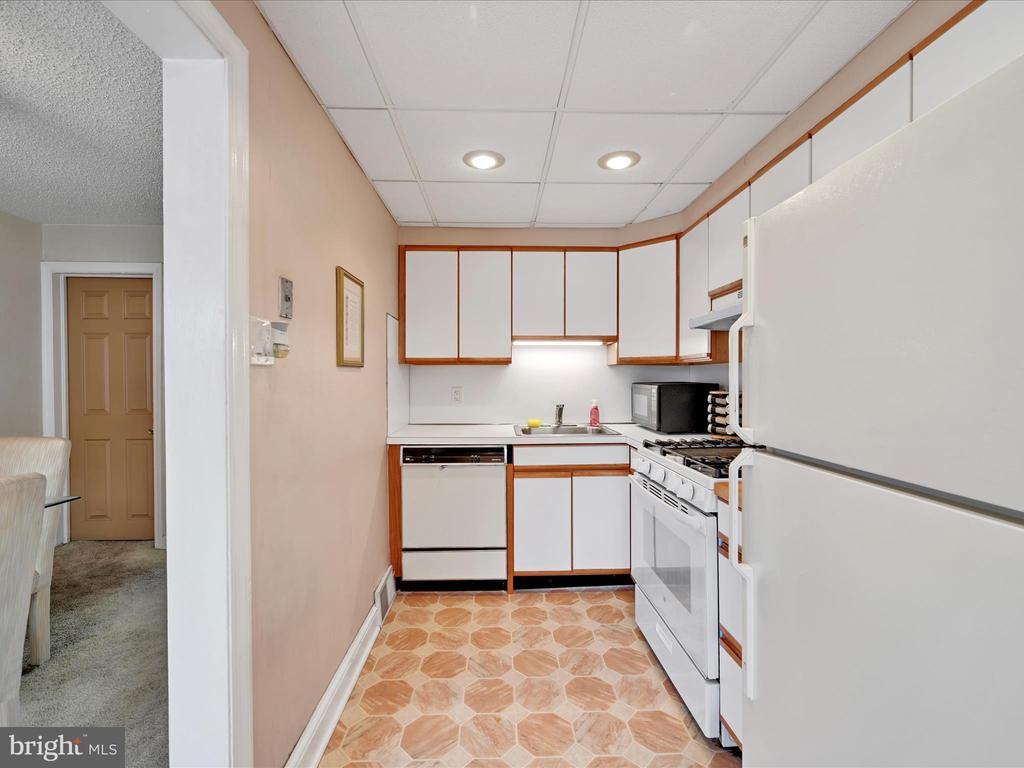 146 Academy Rd