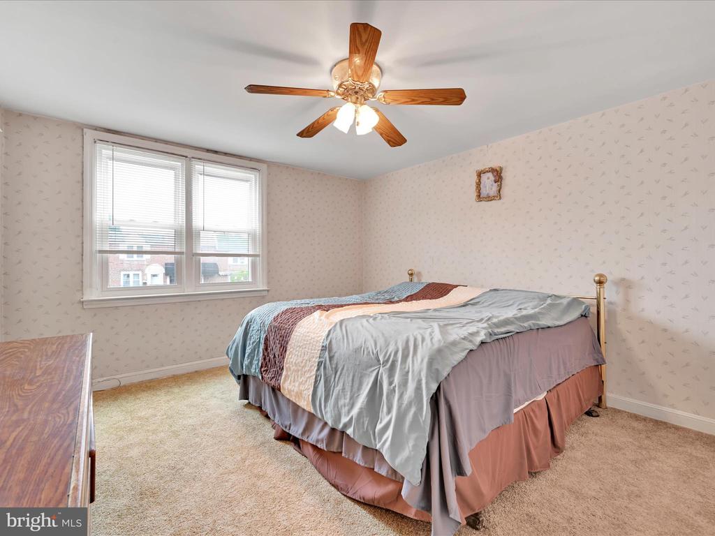 146 Academy Rd