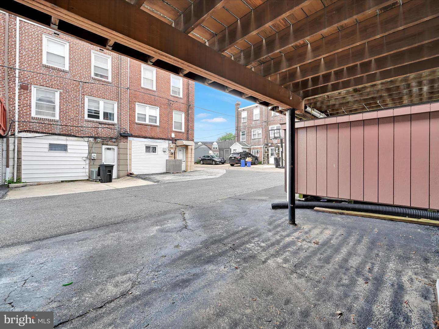 146 Academy Rd