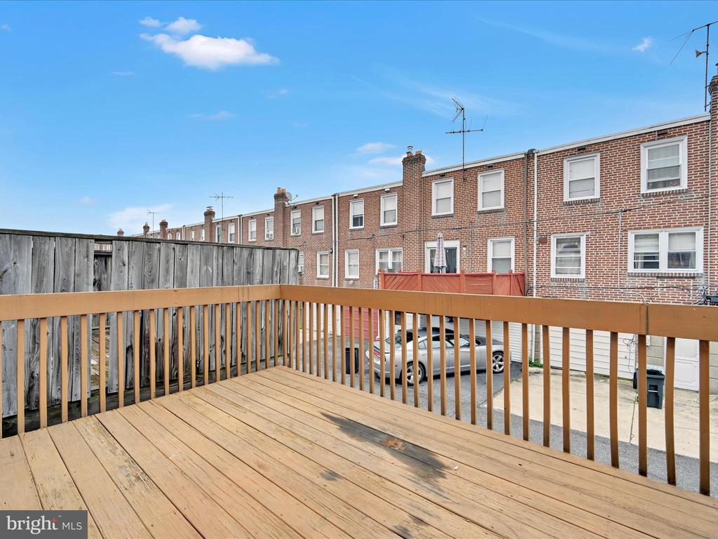 146 Academy Rd