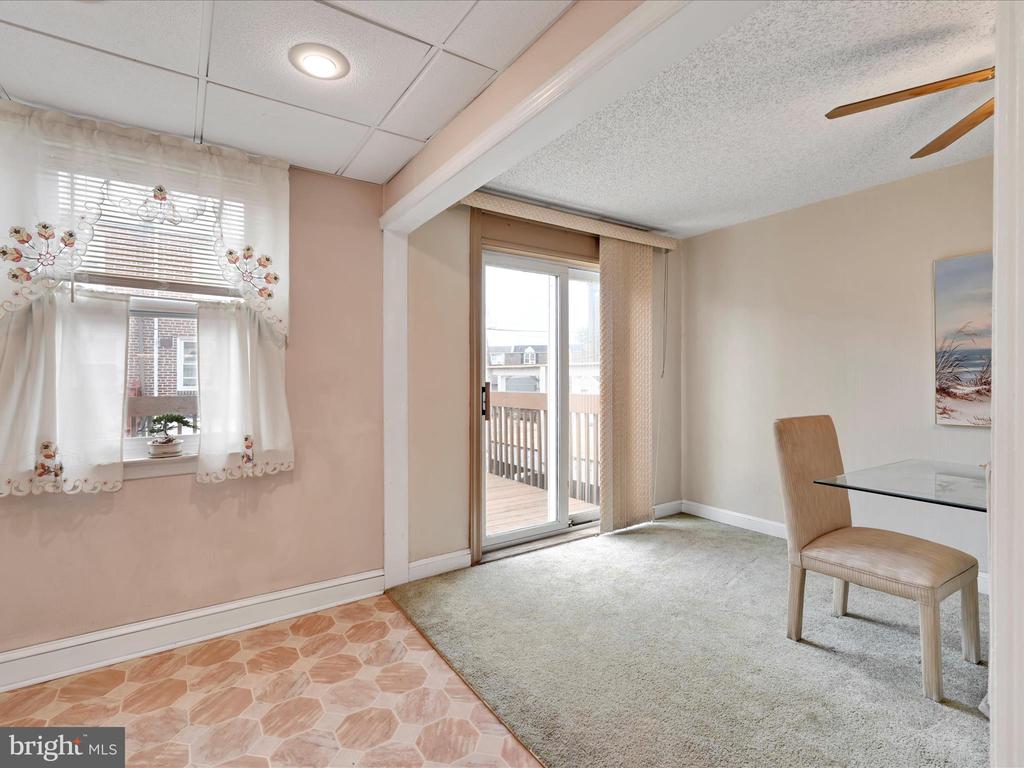 146 Academy Rd