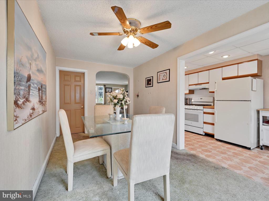 146 Academy Rd