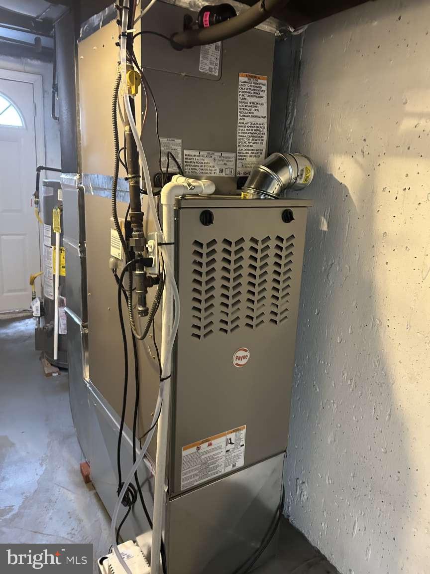 111 W MADISON AVENUE