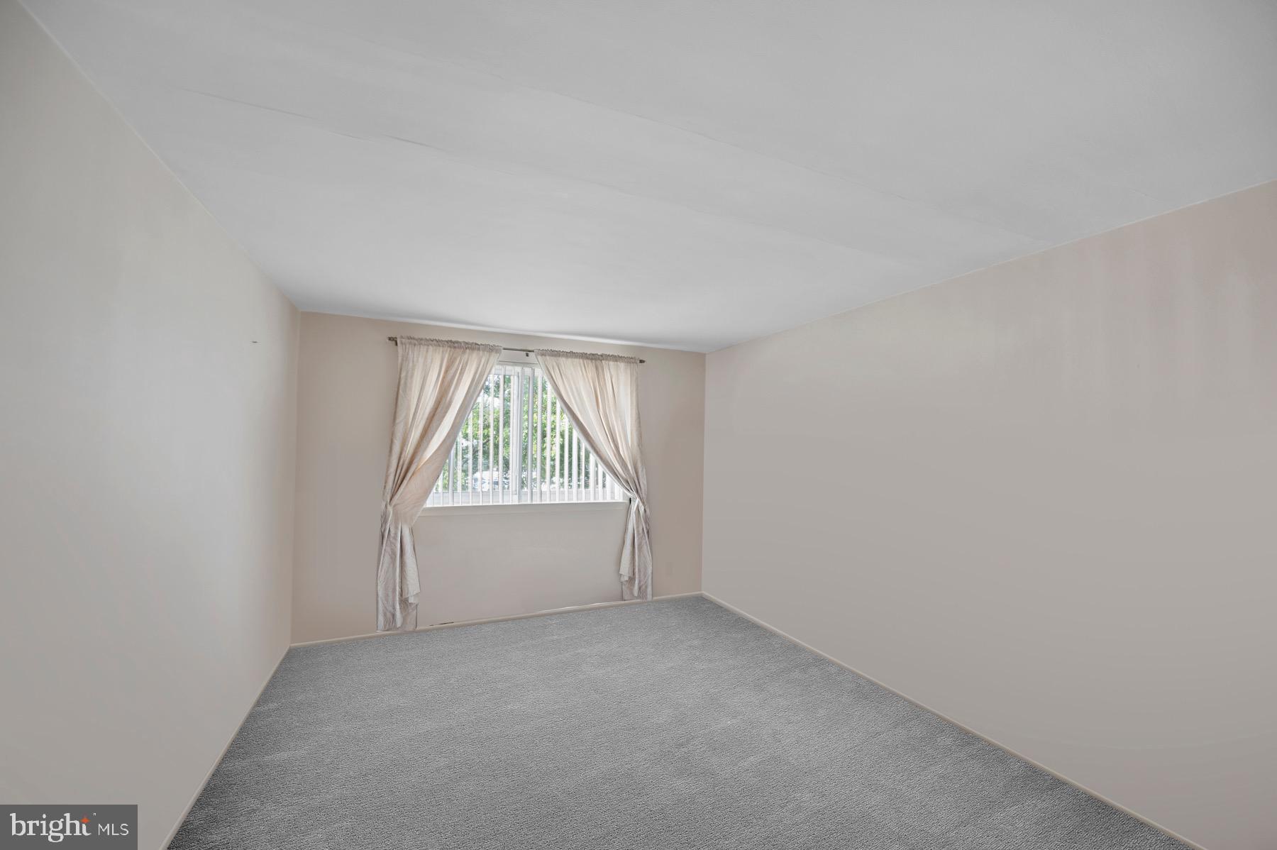 1610 THE FAIRWAY Unit: 203W