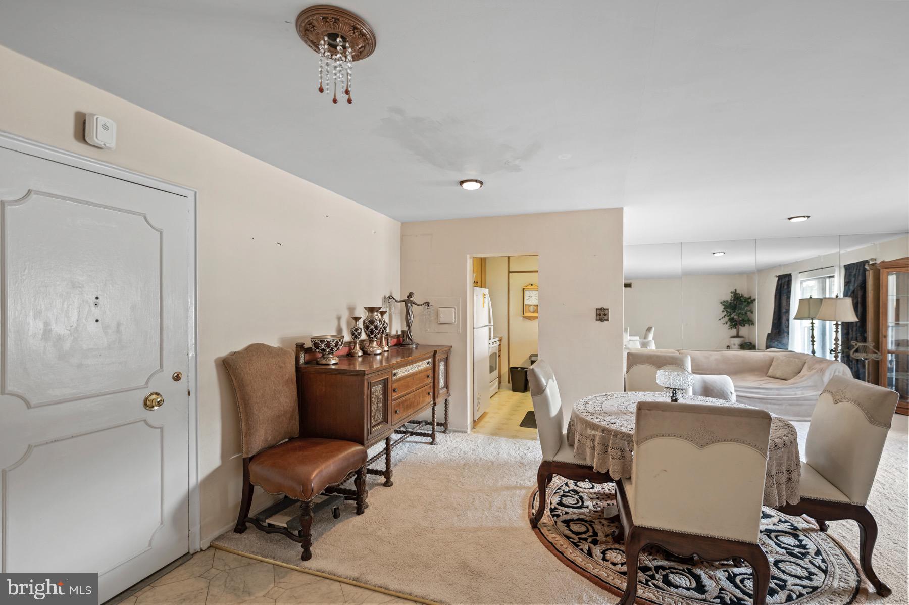 1610 THE FAIRWAY Unit: 203W