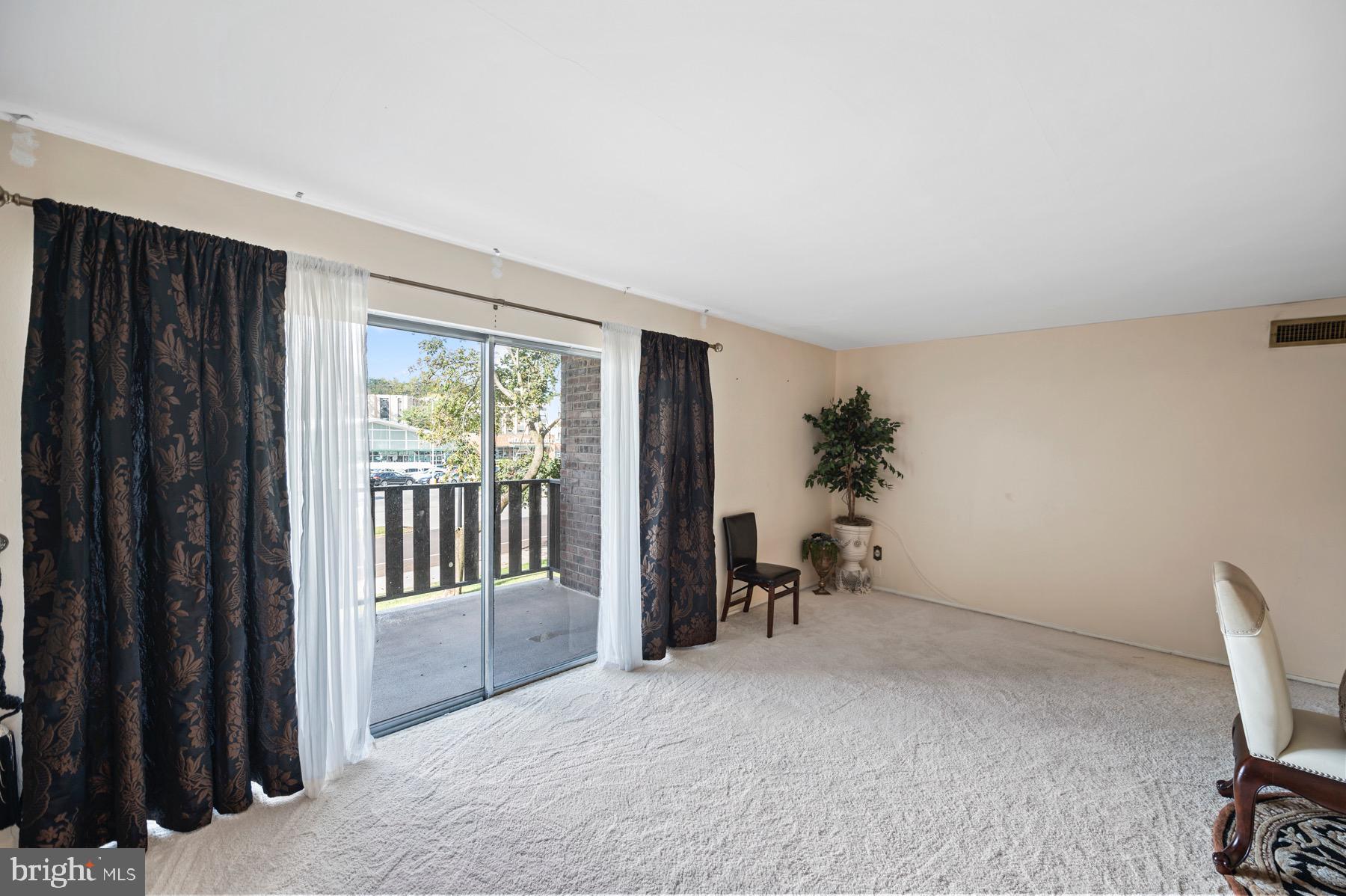 1610 THE FAIRWAY Unit: 203W