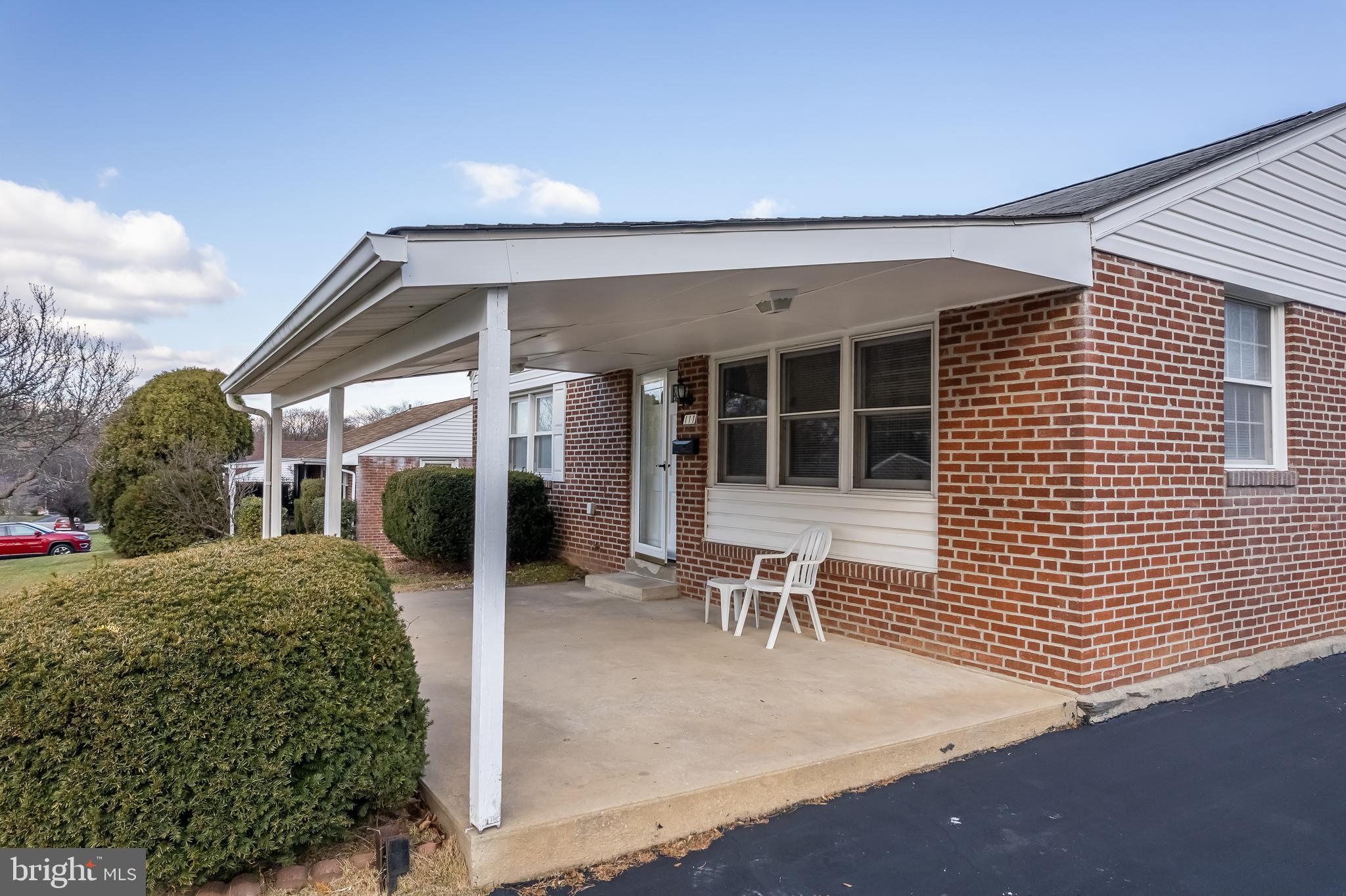 111 Valley View ROAD