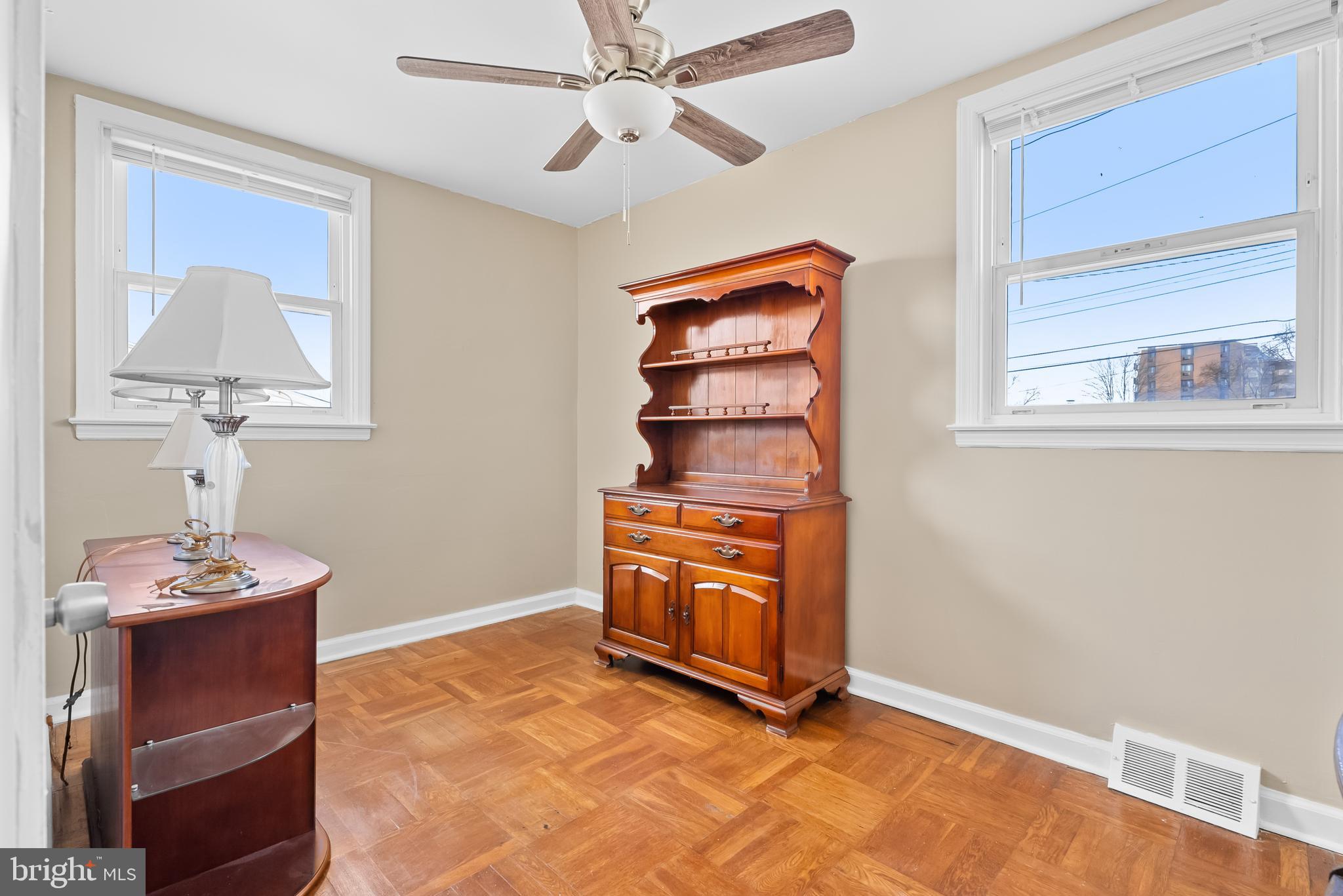 111 Valley View ROAD