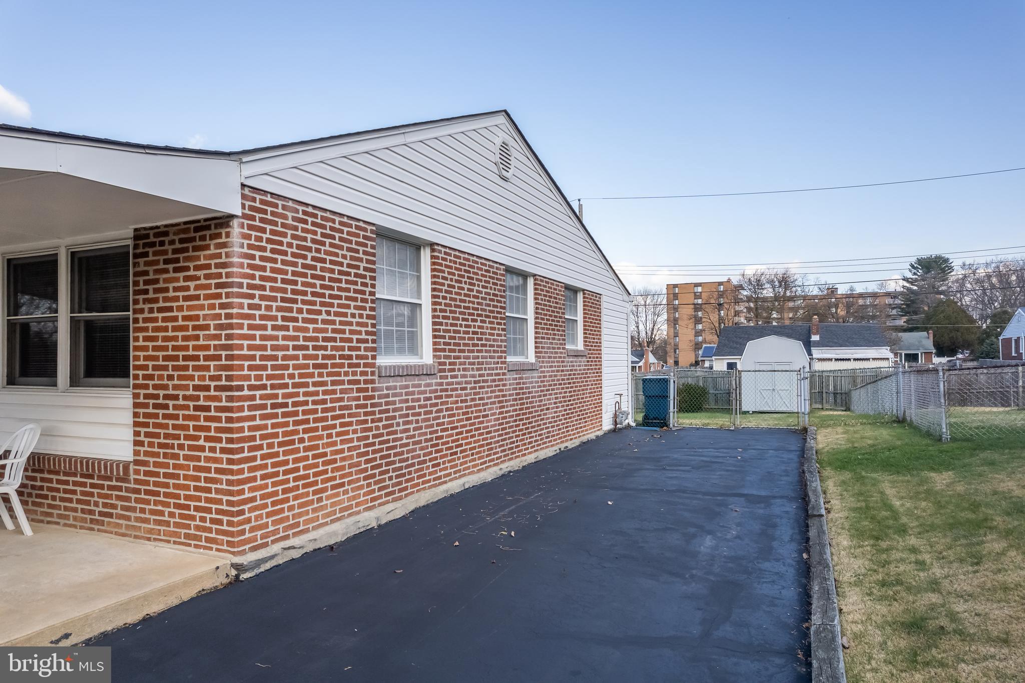 111 Valley View ROAD