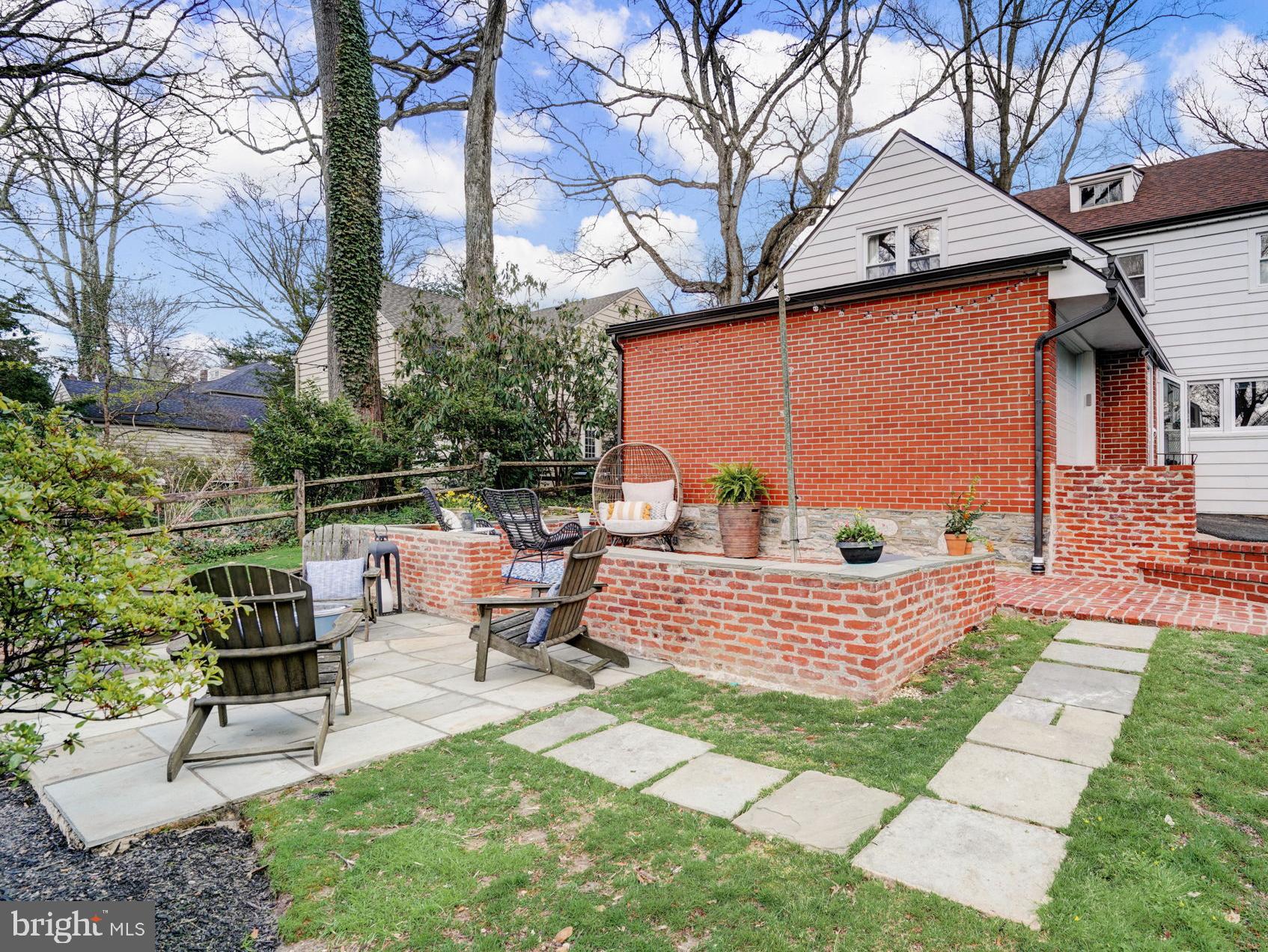 529 Custis Rd