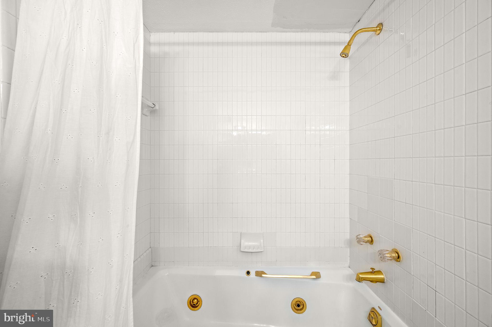 7301 Coventry Ave #507