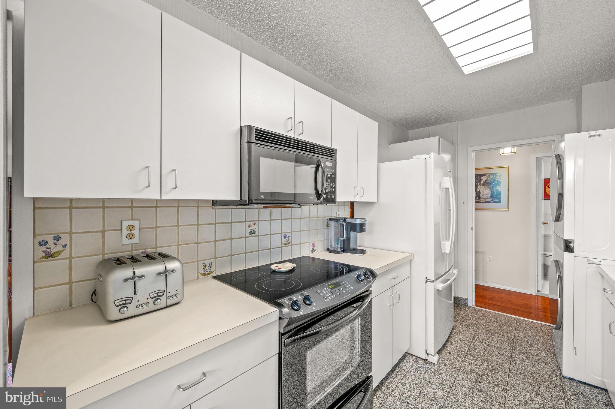 7301 Coventry Ave #507