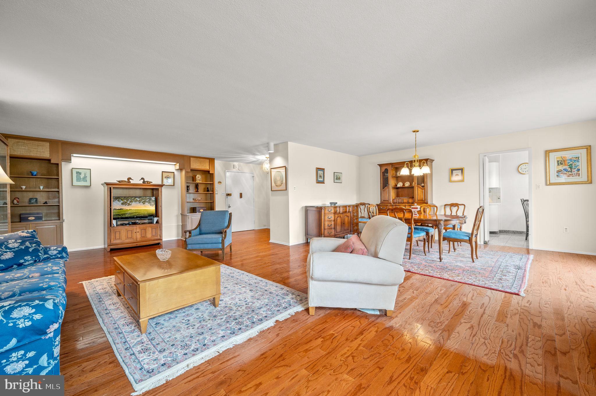 7301 Coventry Ave #507