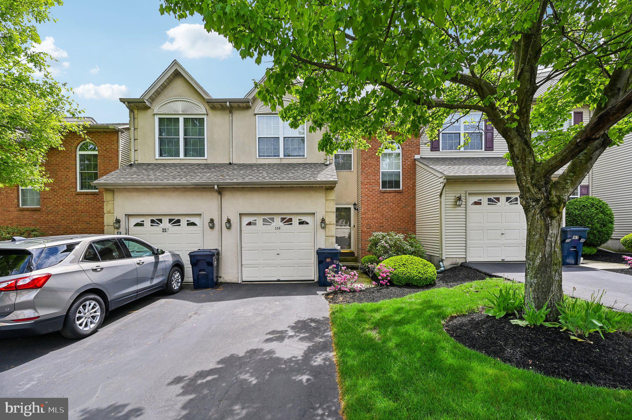 359 Hamilton Dr