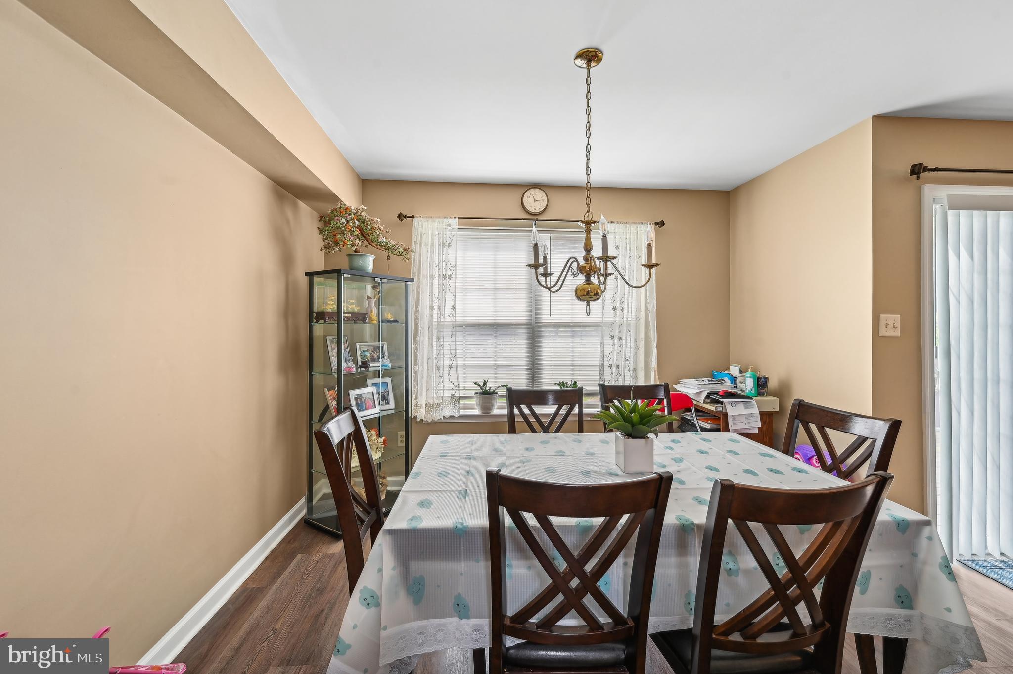 359 Hamilton Dr