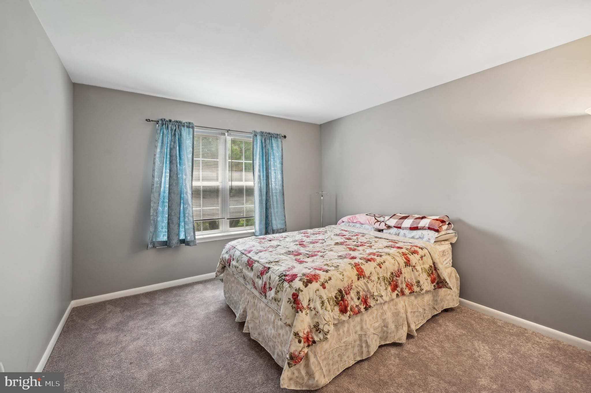 359 Hamilton Dr
