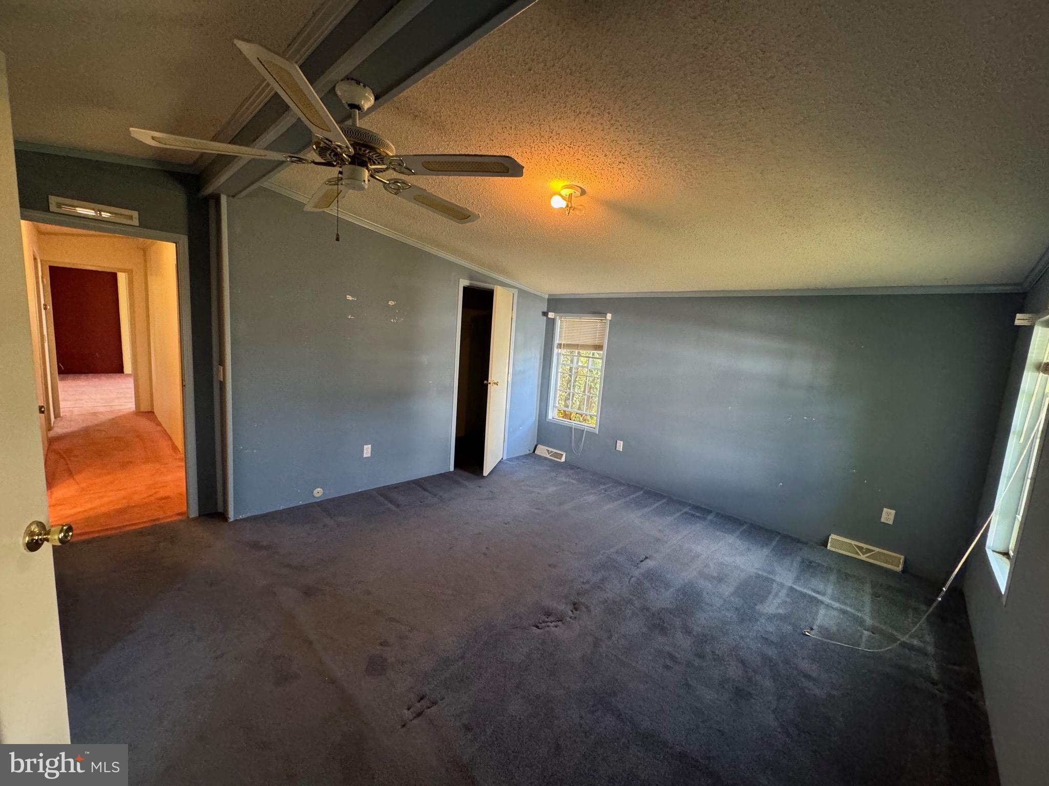 35 Bentwood Cir
