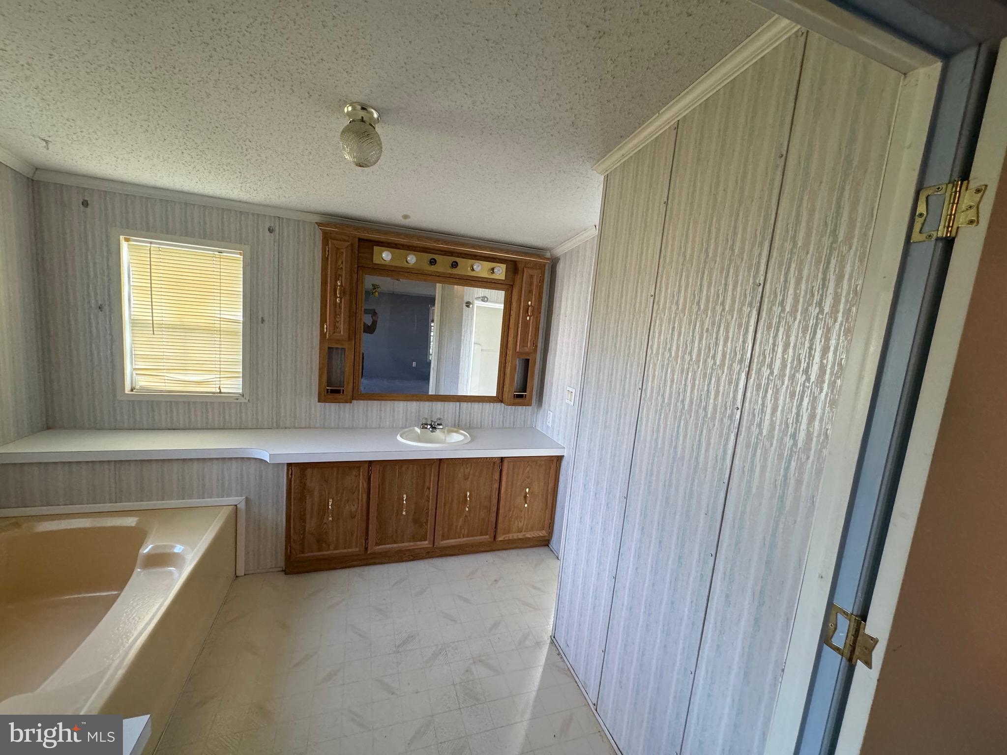 35 Bentwood Cir