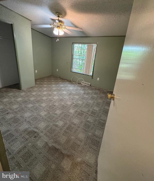 35 Bentwood Cir