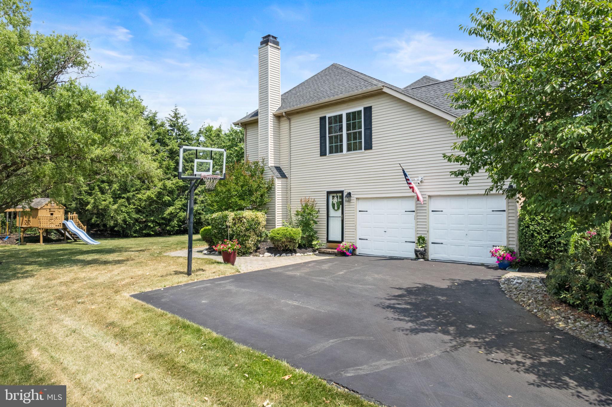3015 Penn View Ln