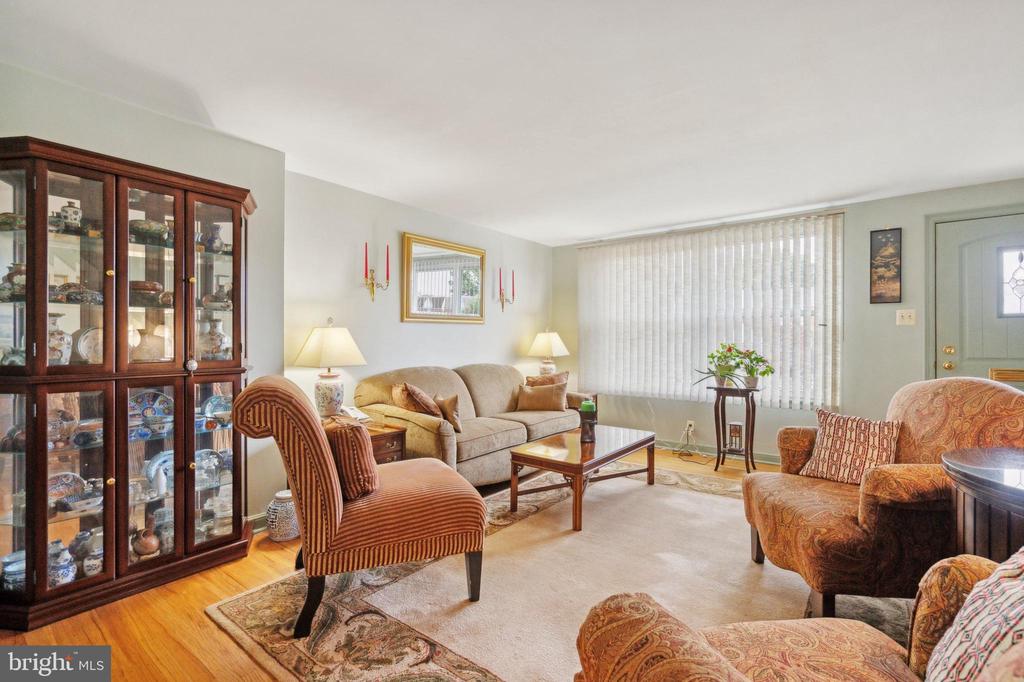 247 E Park Ave