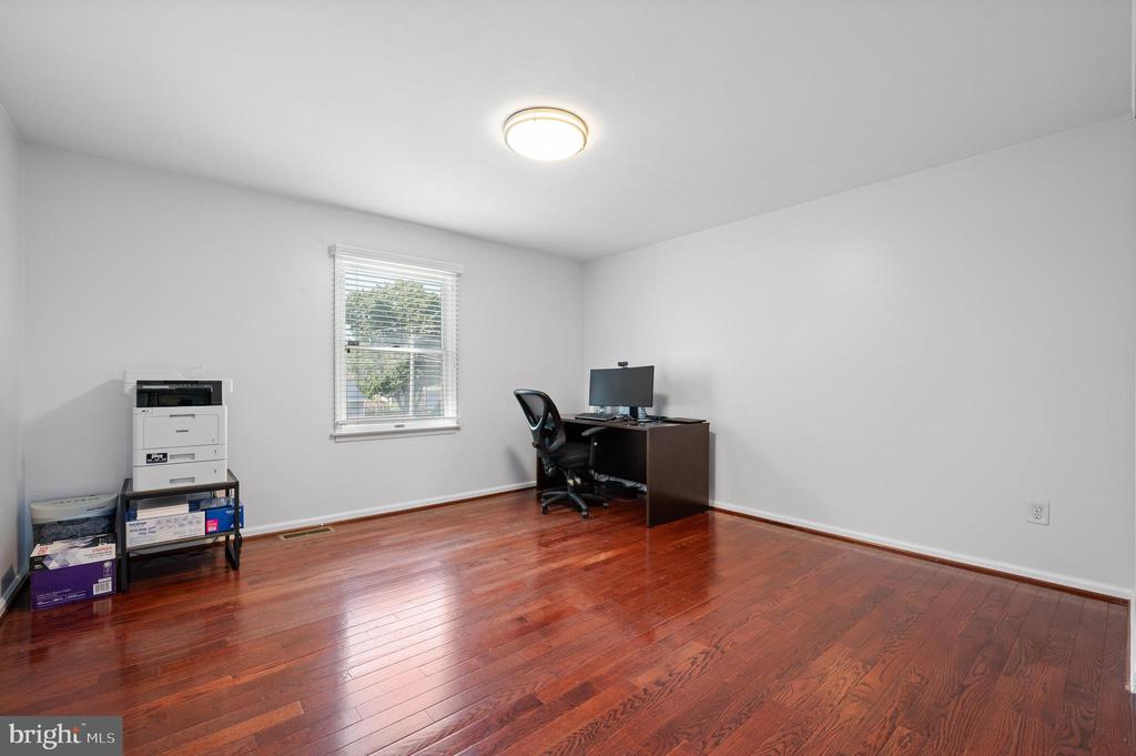 1498 Yost Rd